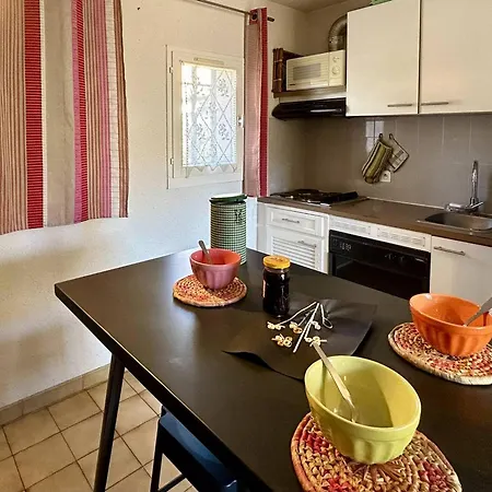 Appartement Maisonnette Climatisee A 2 Min De La Avec Terrasse Et Parking Privatif - Fr-1-529-283 *