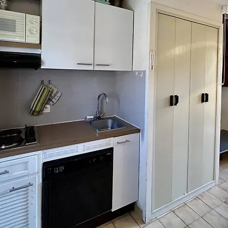 Maisonnette Climatisee A 2 Min De La Avec Terrasse Et Parking Privatif - Fr-1-529-283 *